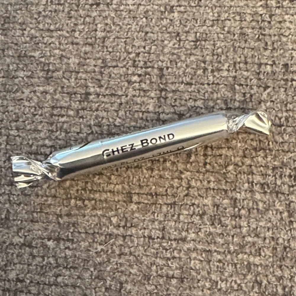Bond No. 9 New York Chez Bond Sample - Picture 2 of 3